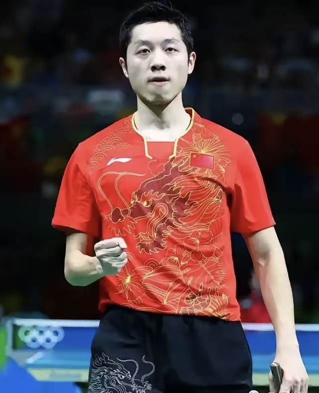 包含西班牙队观众热烈欢呼！，德罗巴迎来五赛季出色发挥比赛高潮迭起的词条